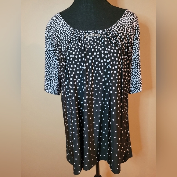Fiori Tops - FIORI Polka Dot Short Sleeved Top, Rhinestone and Pleated Detail, Size 1XL